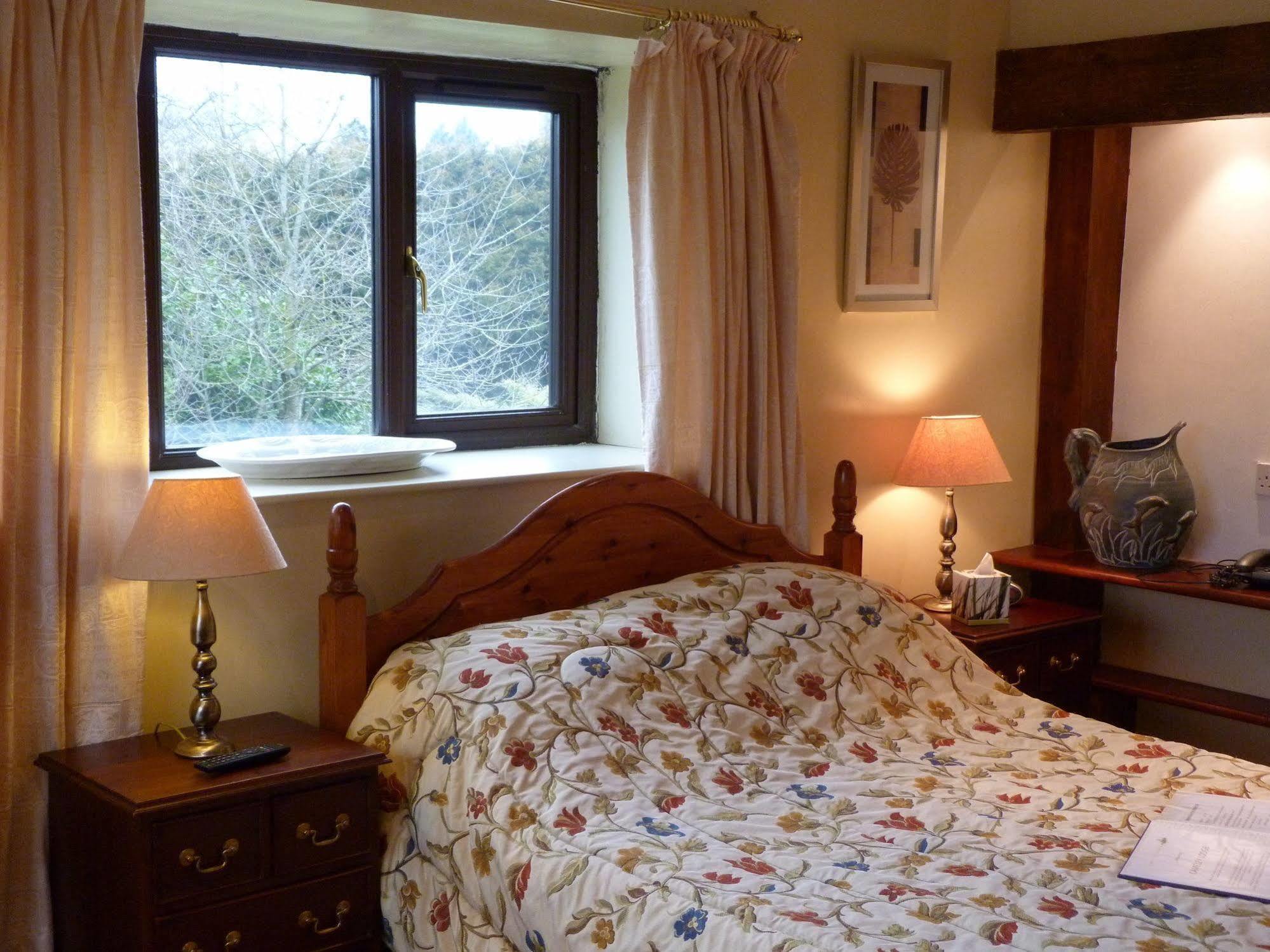 Cameley Lodge - Self Catering Temple Cloud Экстерьер фото